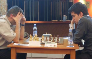 Vaasily Ivanchuk put Ian Nepomniachtchi under pressure. Photo © Miguel Ernesto Gomez and Maria del Carmen Ramon.