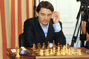 Alexander Morozevich's rehabilitation (after an almost complete collapse in form starting a couple of years ago) is complete with projected return to the top 10 in the FIDE rating list in November. Photo © 