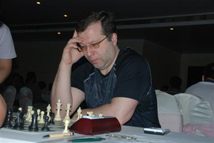 Alexey Dreev in action in Round 1. Photo © Official site 