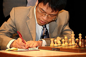 Le Quang Liem found an interesting combination that led to Ponomariov's defeat in Round 4. Photo © Georgios Souleidis. 