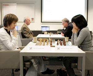 Pia Cramling against Peng Zhaoqin. Photo © Nadja Voorham 