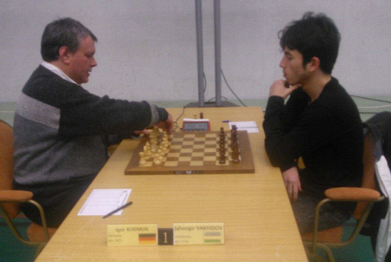 Khenkin vs Vakhidov in Round 9. Photo © Dave Clayton. 