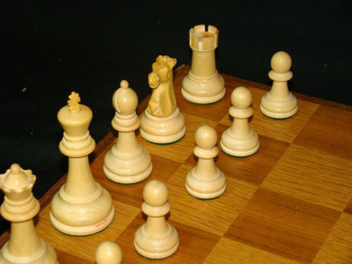 CHESS NEWS BLOG: : Fischer-Spassky chess set auctioned for  $67,000, Fischer letters for $10,000