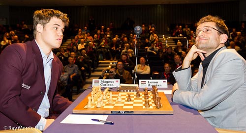 Carlsen beat Aronian