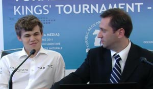 Magnus Carlsen talks to Dorian Rogozenco in the excellent official briefings. 