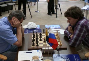 Ivanchuk's mental demons are well known, today he blitzed to a loss against Karjakin. Photo © Radu-Catalin Chirila. 