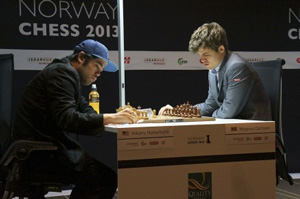 Nakamura vs Carlsen. Photo © 