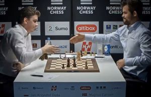 CARLSEN RESIGNED against Fabiano Caruana in Norway Chess : r/chess