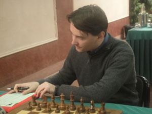 Alexander Morozevich made it to Reggio for round 2 but he lost to Nigel Short. 