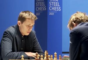 Magnus Carlsen beats teenager Alireza Firouzja in round 2