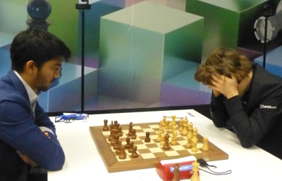 Magnus Carlsen (2859) vs Gukesh (2725)