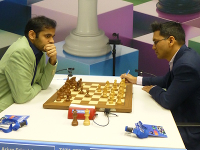 Pentala Harikrishna against Arjun Erigaisi Tata Steel 2025 Round 1 Photo © Michiel Abeln.