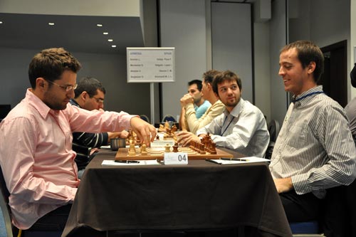 Levon Aronian's speculative play against Francisco Vallejo Pons only just got him the draw