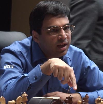 Viswanathan Anand during game 11 post-mortem