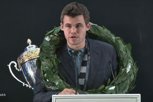 World Chess Championship closing ceremony: Putin speaks and Carlsen  receives his prizes