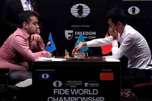 Ding under huge time pressure in the FIDE World Championship! #chess #