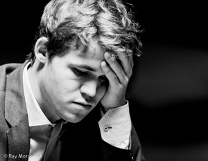 Magnus Carlsen and the rival he picked out Levon Aronian share the lead on 4.5/6. Photo © Ray Morris-Hill.