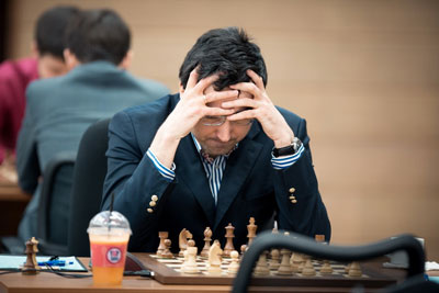 Kramnik Falters in Round 8 of the Candidates