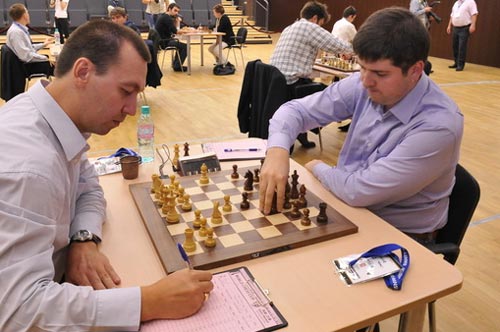 Gata Kamsky was defeated by Peter Svidler