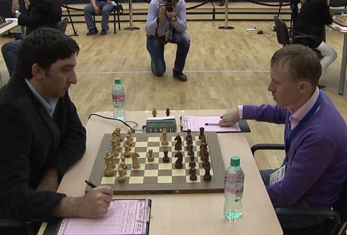 Vugar Gashomv against Ruslan Ponomariov