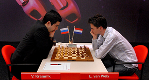 Kramnik beat van Wely in Rd 6. Photo © Frits Agterdenbos