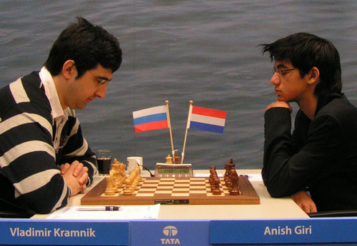 Carlsen beats Nakamura in great style, Nakamura and Anand share lead on  5.5/8