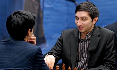 Vugar Gashimov beat Anish Giri comfortably in Round 8