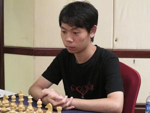 Wang Hao of China won the decisive game against Karjakin of Russia in Round 7.